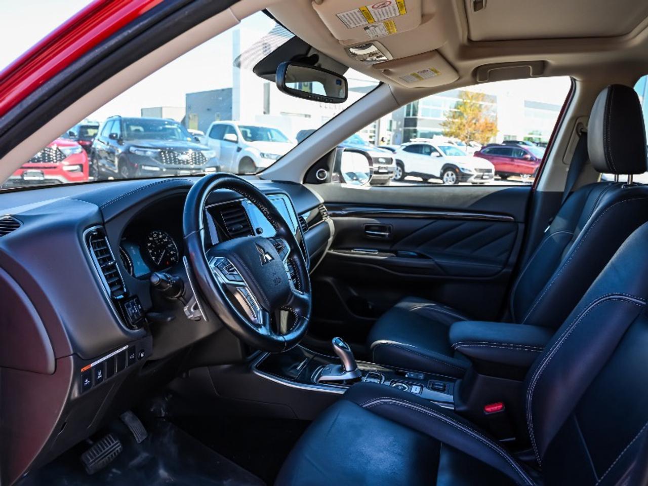 2018 Mitsubishi Outlander Phev GT Photo