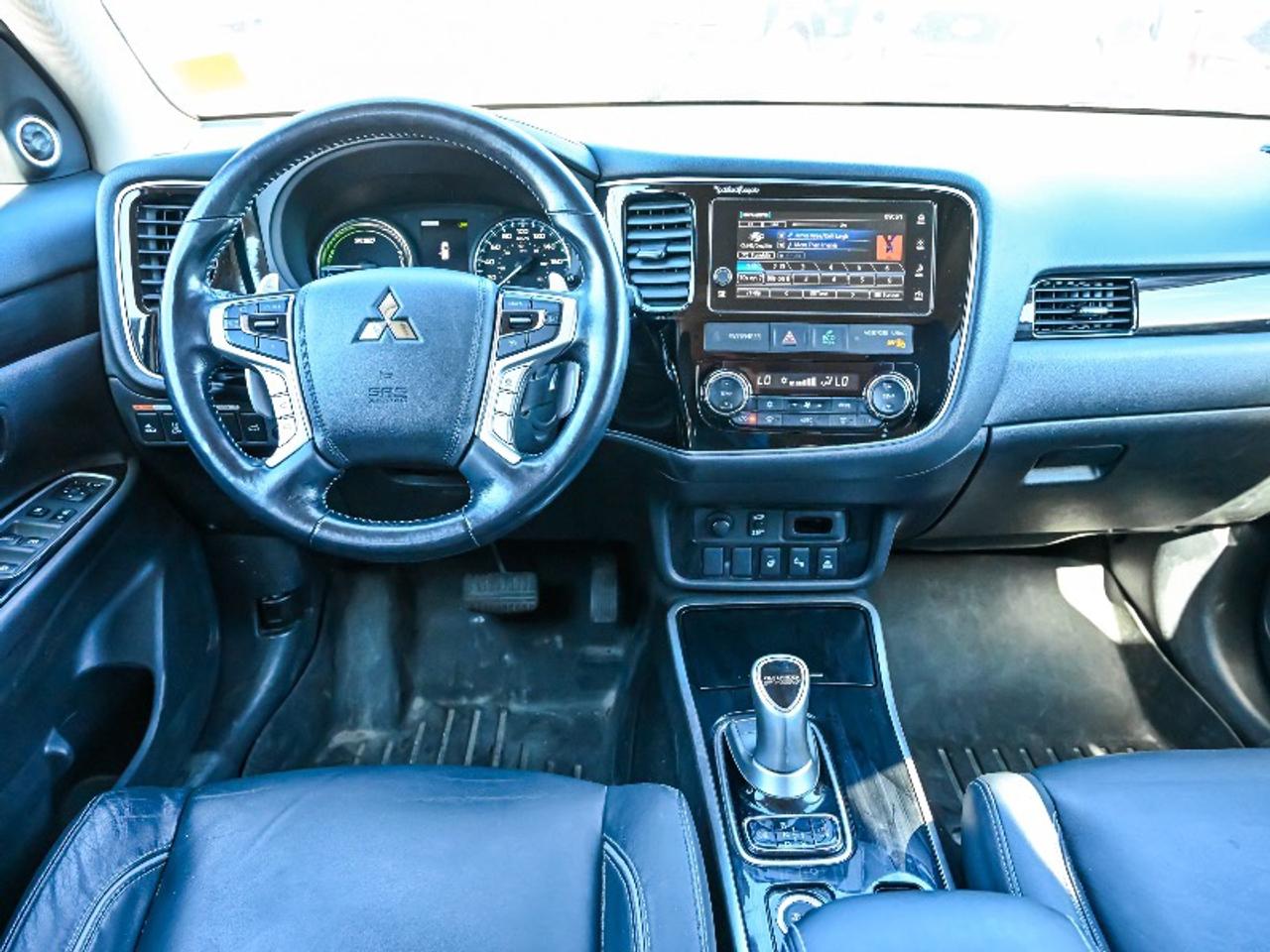 2018 Mitsubishi Outlander Phev GT Photo
