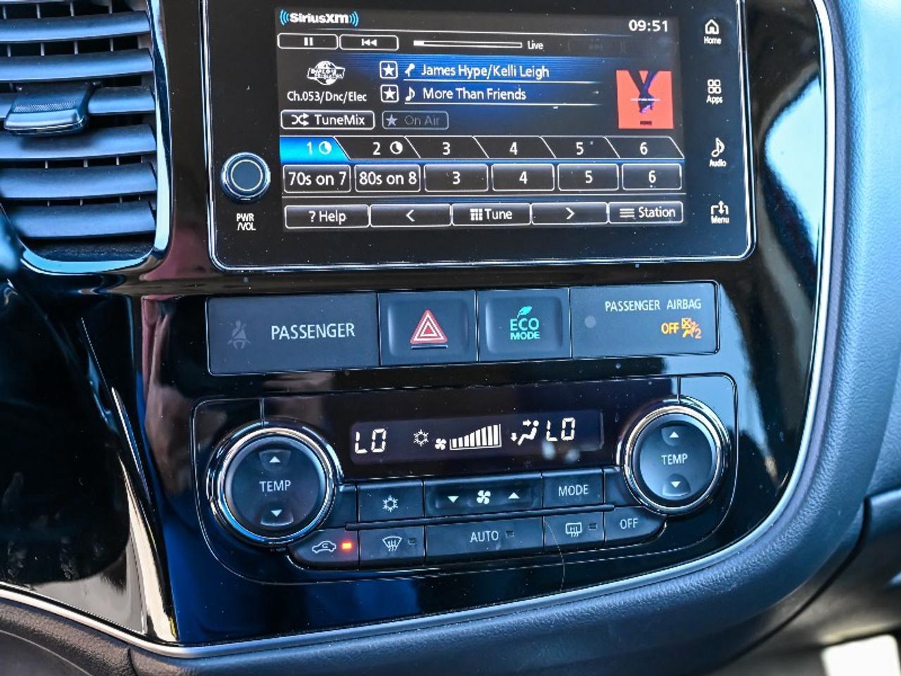 2018 Mitsubishi Outlander Phev GT Photo