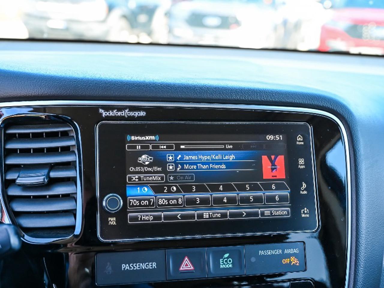 2018 Mitsubishi Outlander Phev GT Photo