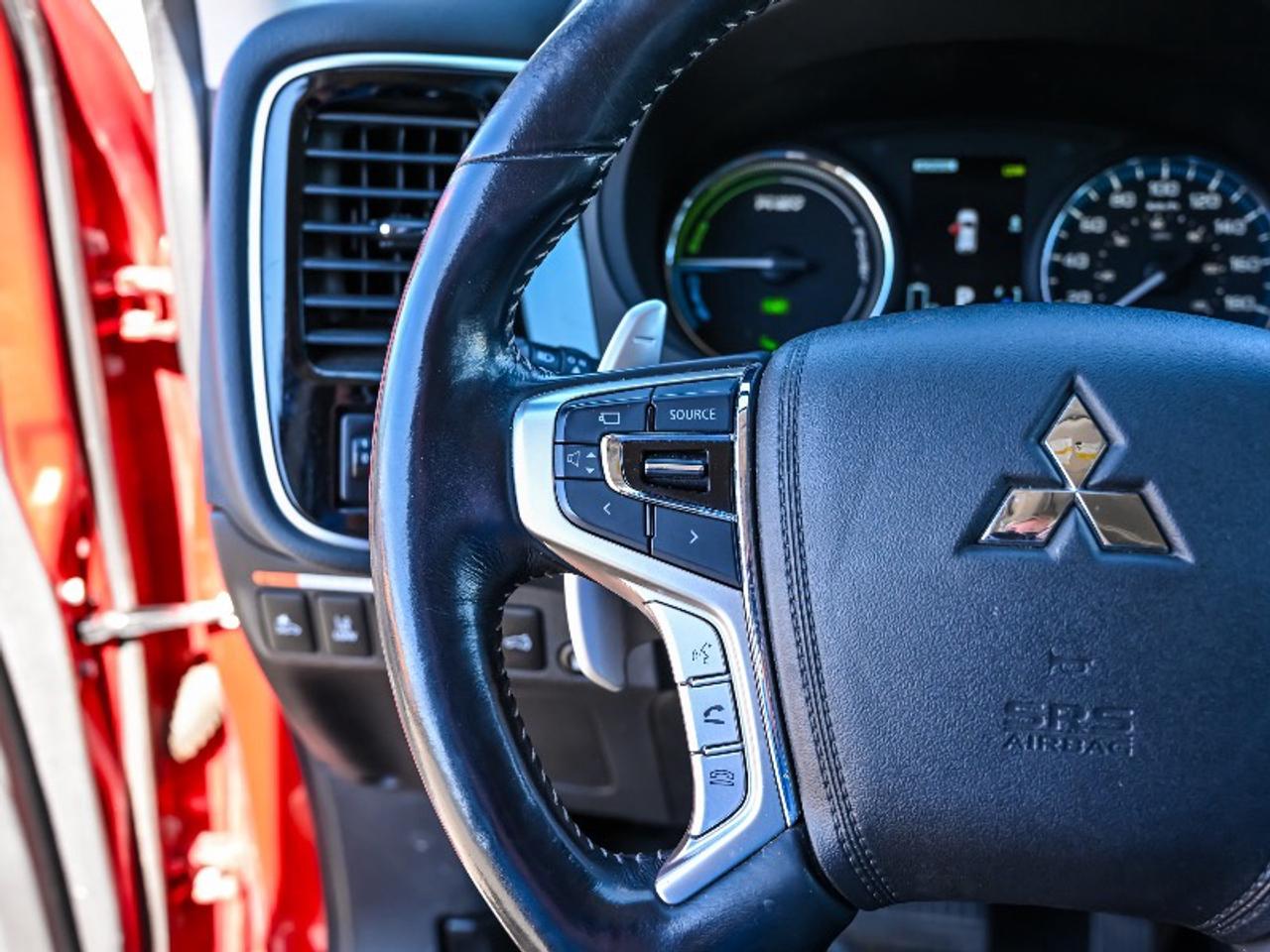 2018 Mitsubishi Outlander Phev GT Photo