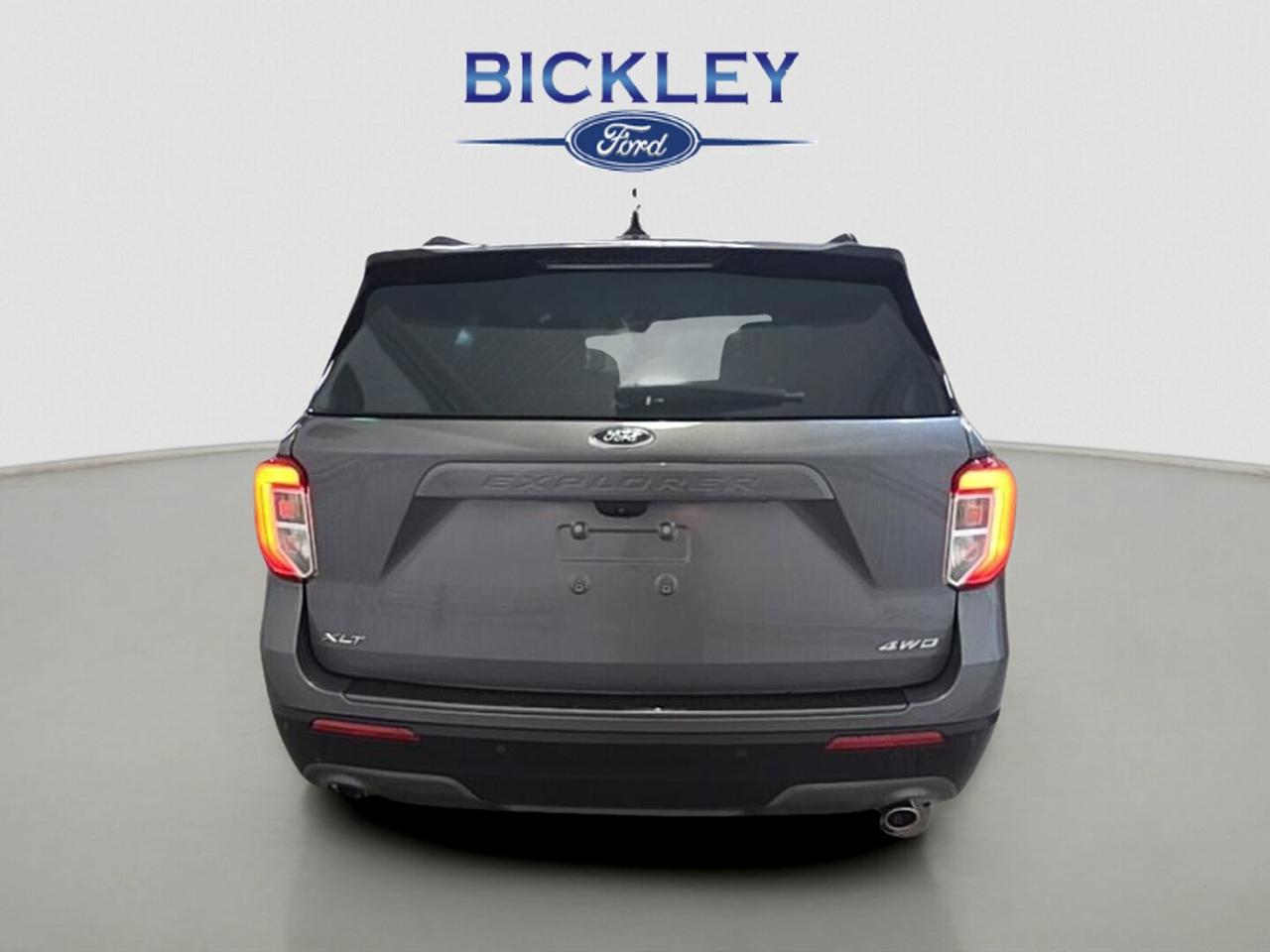 2021 Ford Explorer XLT Photo