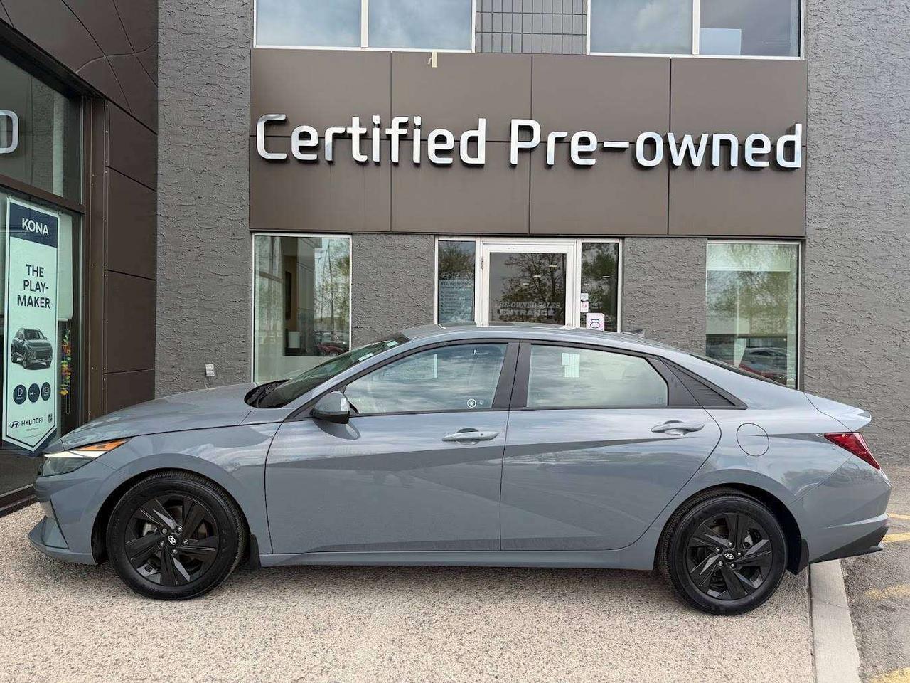 Used 2021 Hyundai Elantra TECH w/ LOW KMS / SUNROOF for sale in Calgary, AB
