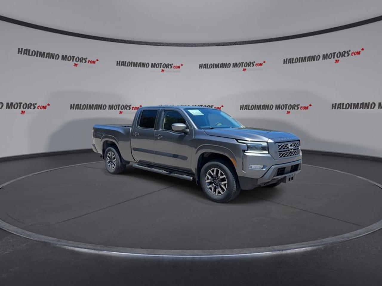 2022 Nissan Frontier SV Crew Cab 6' Bed 4x4 | Heated Steering Photo