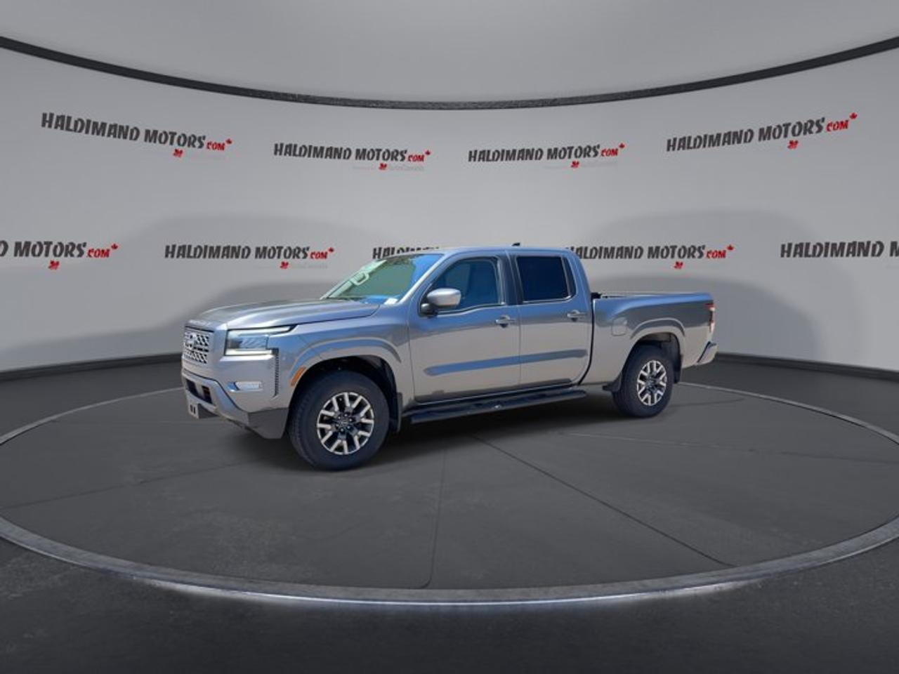 2022 Nissan Frontier SV Crew Cab 6' Bed 4x4 | Heated Steering Photo