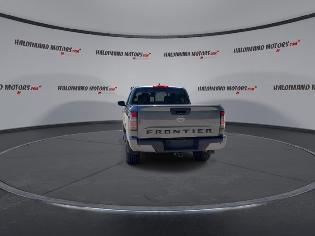 2022 Nissan Frontier SV Crew Cab 6' Bed 4x4 | Heated Steering Photo