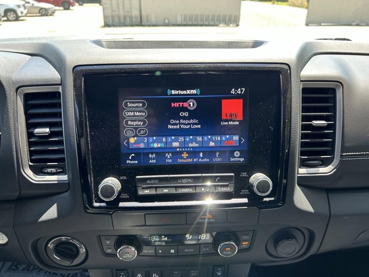 2022 Nissan Frontier SV Crew Cab 6' Bed 4x4 | Heated Steering Photo