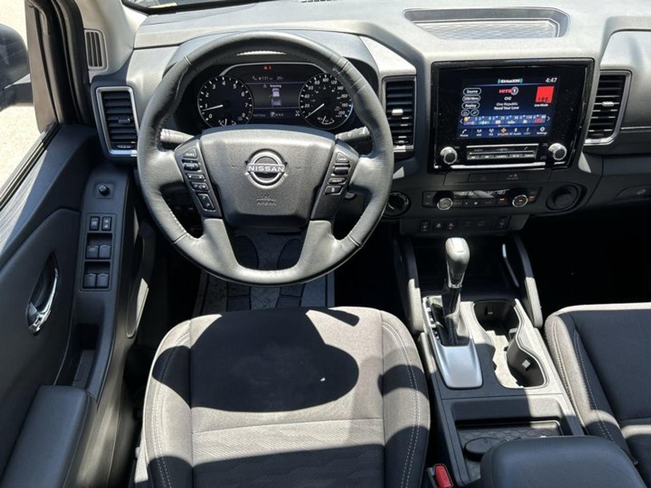 2022 Nissan Frontier SV Crew Cab 6' Bed 4x4 | Heated Steering Photo