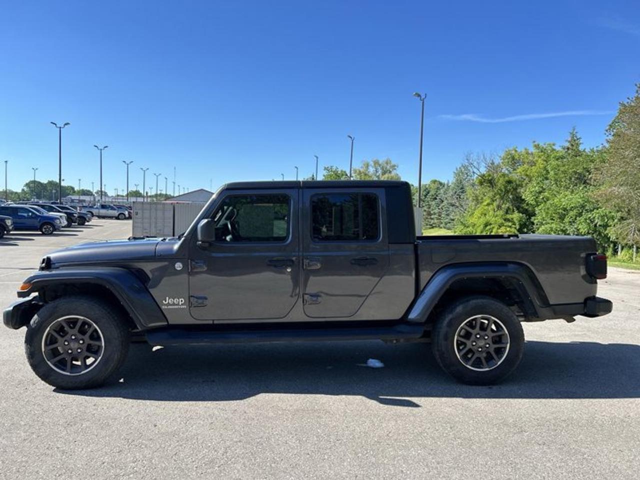 2021 Jeep Gladiator Overland 4x4 | No Accidents | Leather Seats Photo