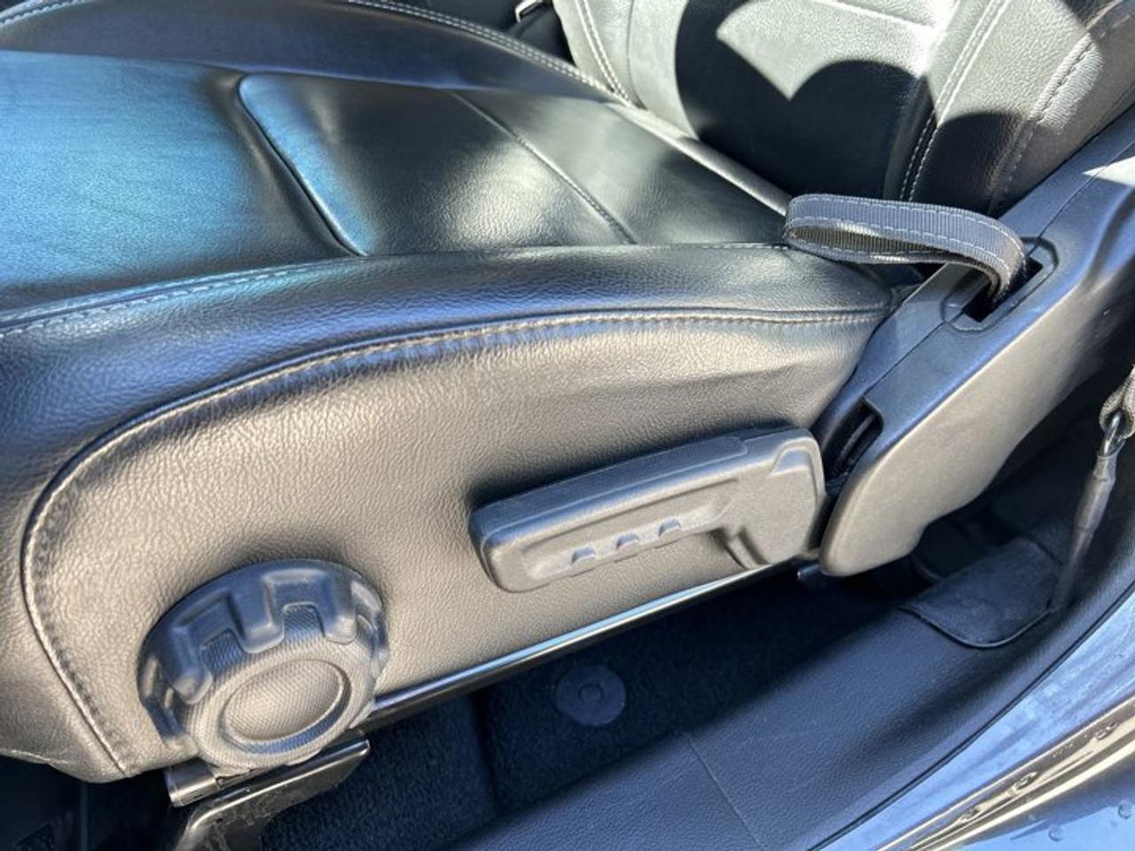 2021 Jeep Gladiator Overland 4x4 | No Accidents | Leather Seats Photo