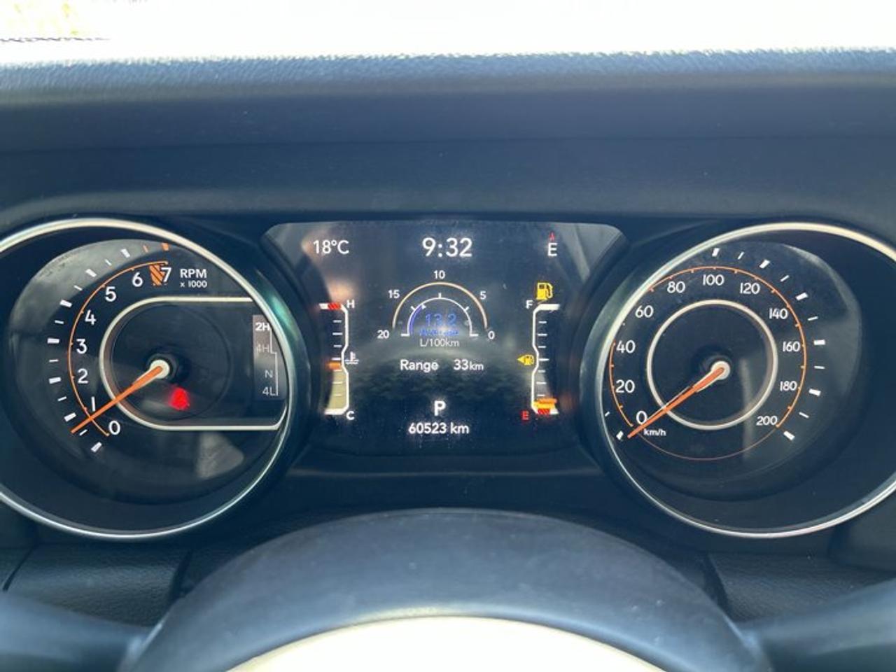 2021 Jeep Gladiator Overland 4x4 | No Accidents | Leather Seats Photo