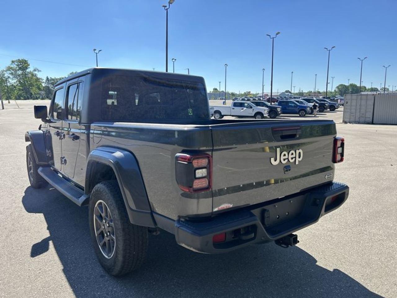 2021 Jeep Gladiator Overland 4x4 | No Accidents | Leather Seats Photo