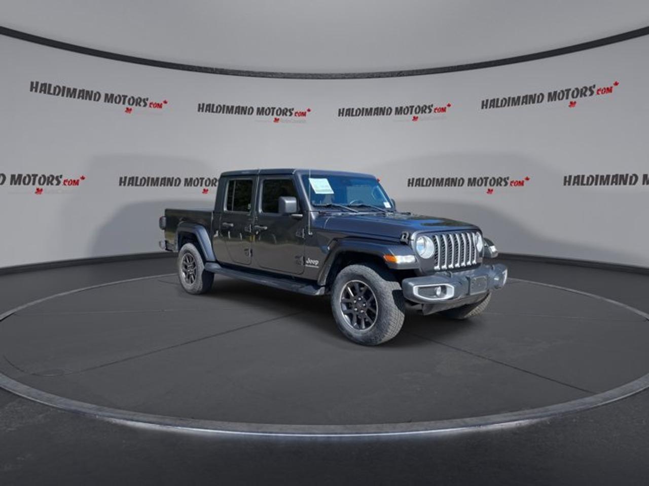 2021 Jeep Gladiator Overland 4x4 | No Accidents | Leather Seats Photo