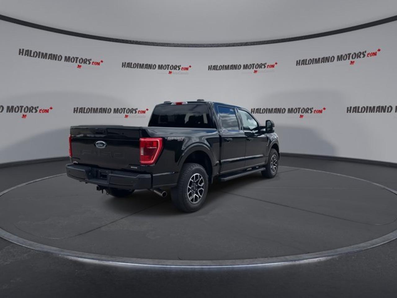 2022 Ford F-150 XLT SuperCrew 4WD | One Owner | No Accidents Photo