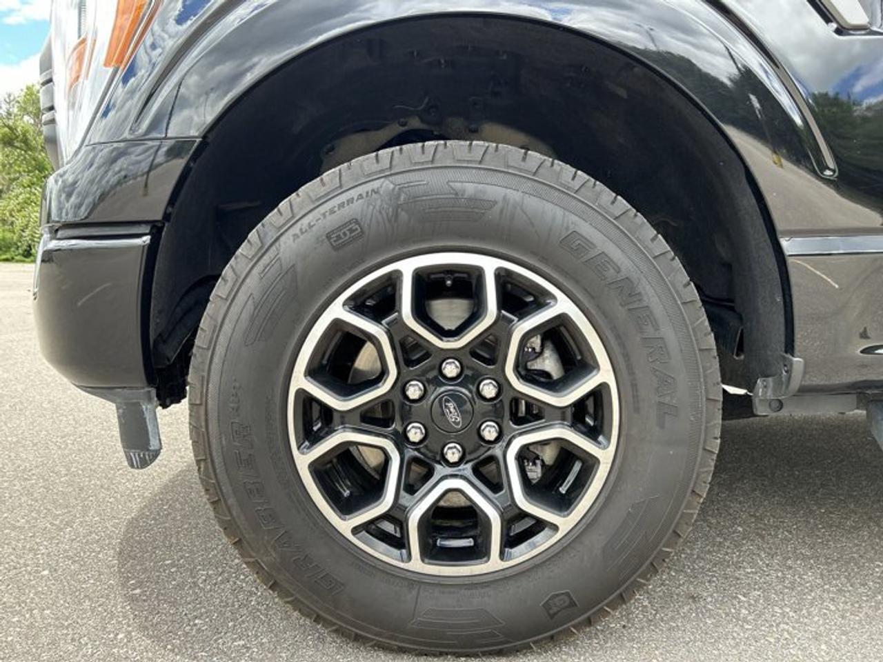 2022 Ford F-150 XLT SuperCrew 4WD | One Owner | No Accidents Photo