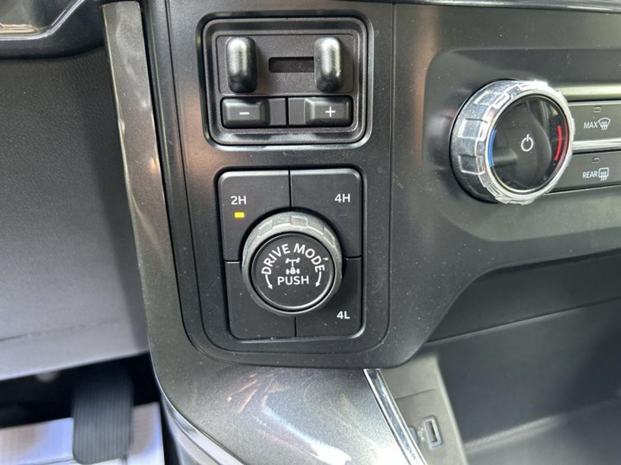 2022 Ford F-150 XLT SuperCrew 4WD | One Owner | No Accidents Photo
