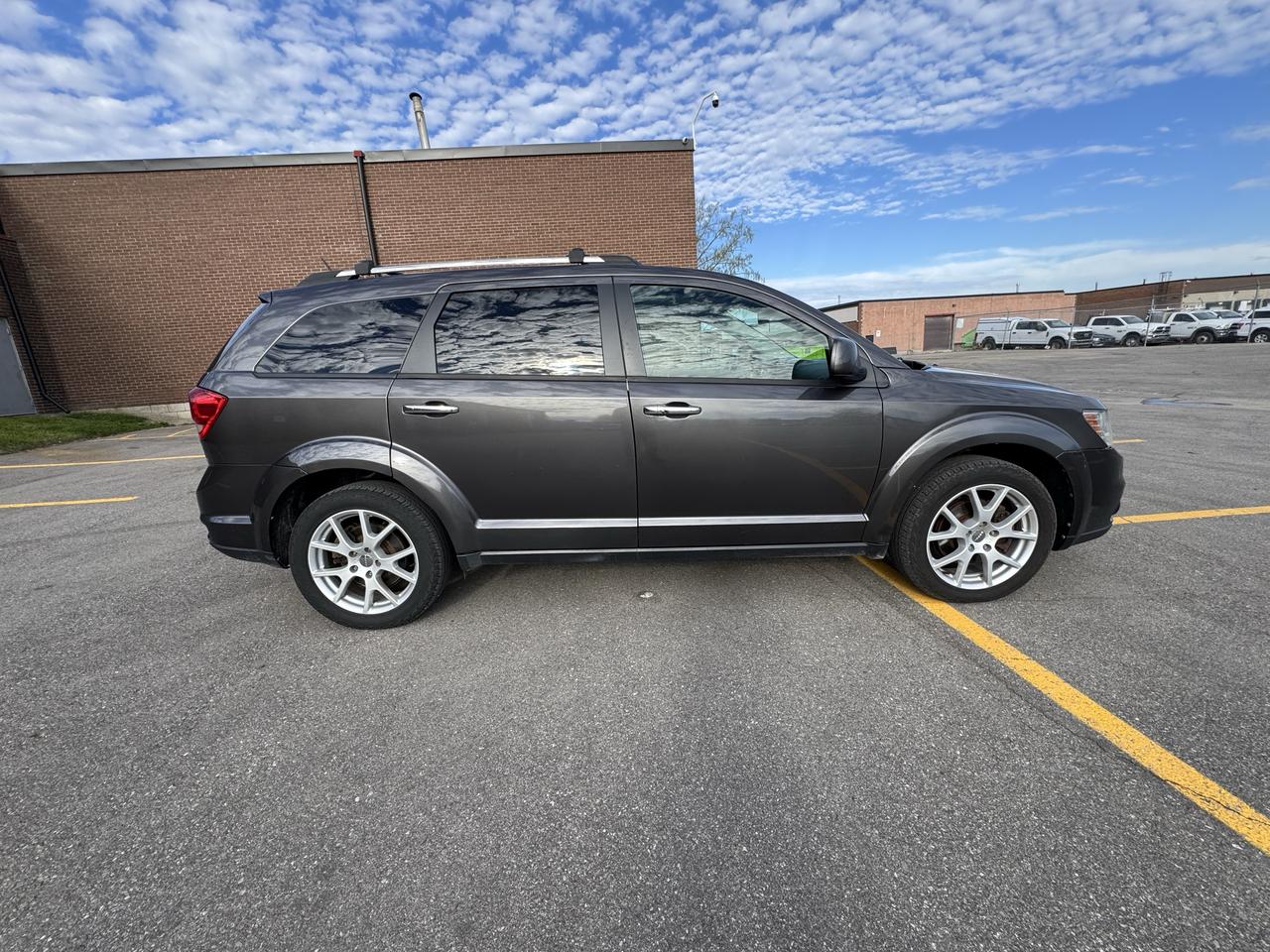 2016 Dodge Journey R/T Photo4