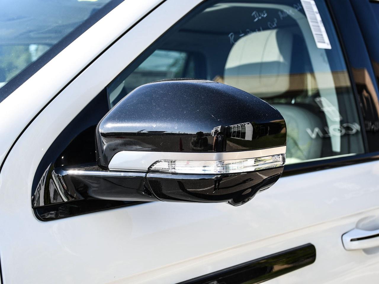 2026 Lincoln Navigator Reserve 4x4 Photo