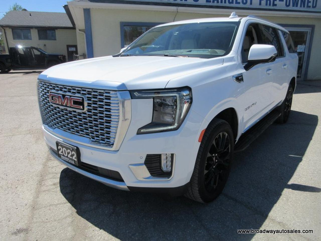 2022 GMC Yukon LOADED DENALI-VERSION 7 PASSENGER 6.2L - V8.. 4X4.. CAPTAINS.. 3RD ROW.. PANORAMIC SUNROOF.. LEATHER