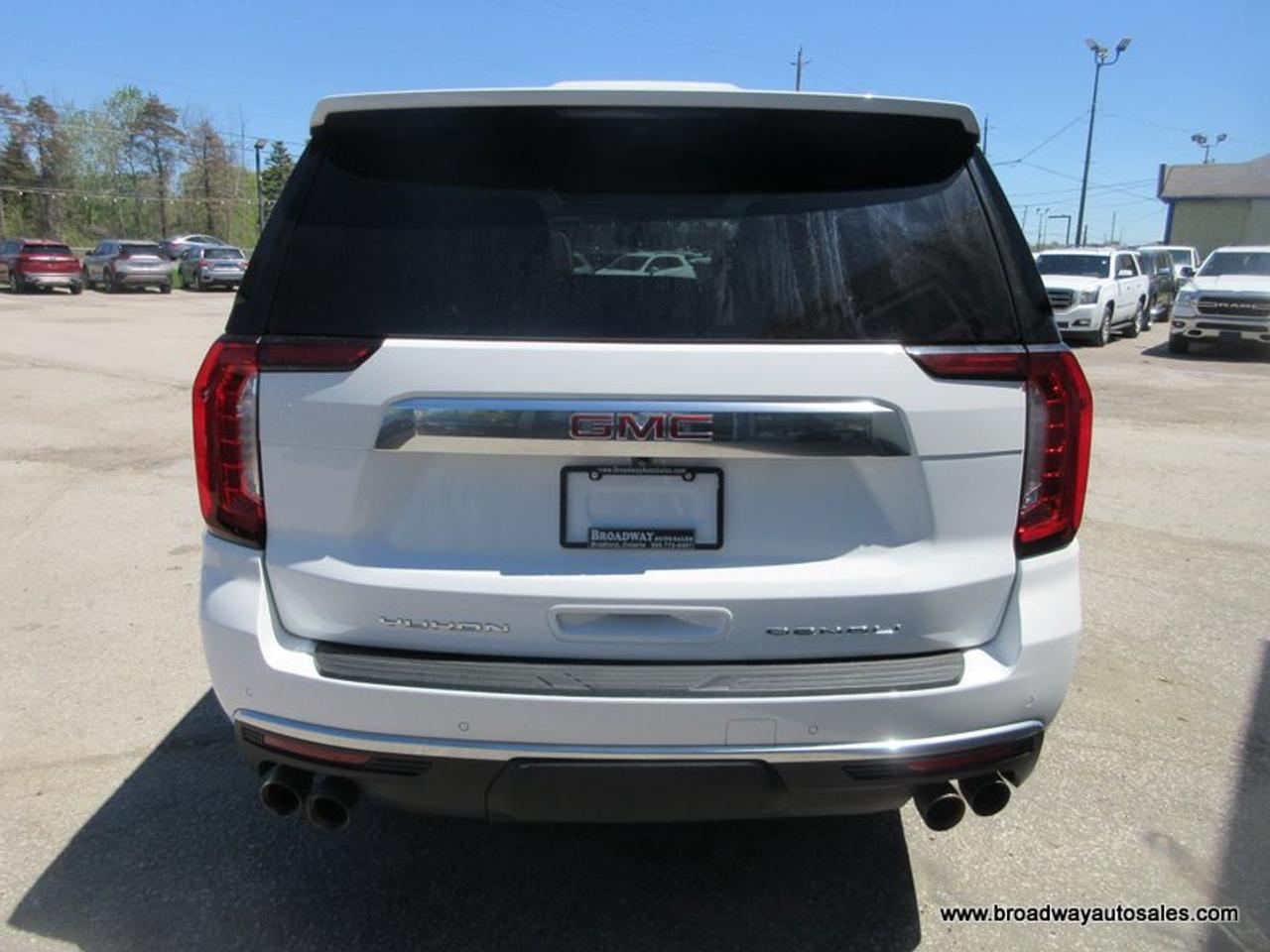 2022 GMC Yukon XL LOADED DENALI-VERSION 7 PASSENGER 6.2L - V8.. 4X4.. CAPTAINS.. 3RD ROW.. PANORAMIC SUNROOF.. LEATHER.. HEATED SEATS & WHEEL.. BACK-UP CAMERA.. Photo