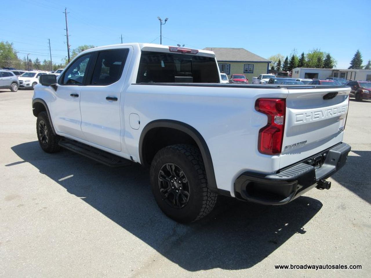 2023 Chevrolet Silverado 1500 LOADED ZR2-MODEL 5 PASSENGER 6.2L - V8.. 4X4.. CREW-CAB.. SHORTY.. POWER SUNROOF.. LEATHER.. HEATED SEATS & WHEEL.. BACK-UP CAMERA.. Photo
