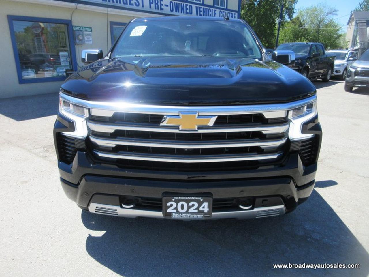 2024 Chevrolet Silverado 1500 LIKE NEW HIGH-COUNTRY-VERSION 5 PASSENGER 3.0L - DURAMAX.. 4X4.. CREW-CAB.. SHORTY.. POWER SUNROOF.. LEATHER.. HEATED SEATS & WHEEL.. BOSE AUDIO.. Photo4