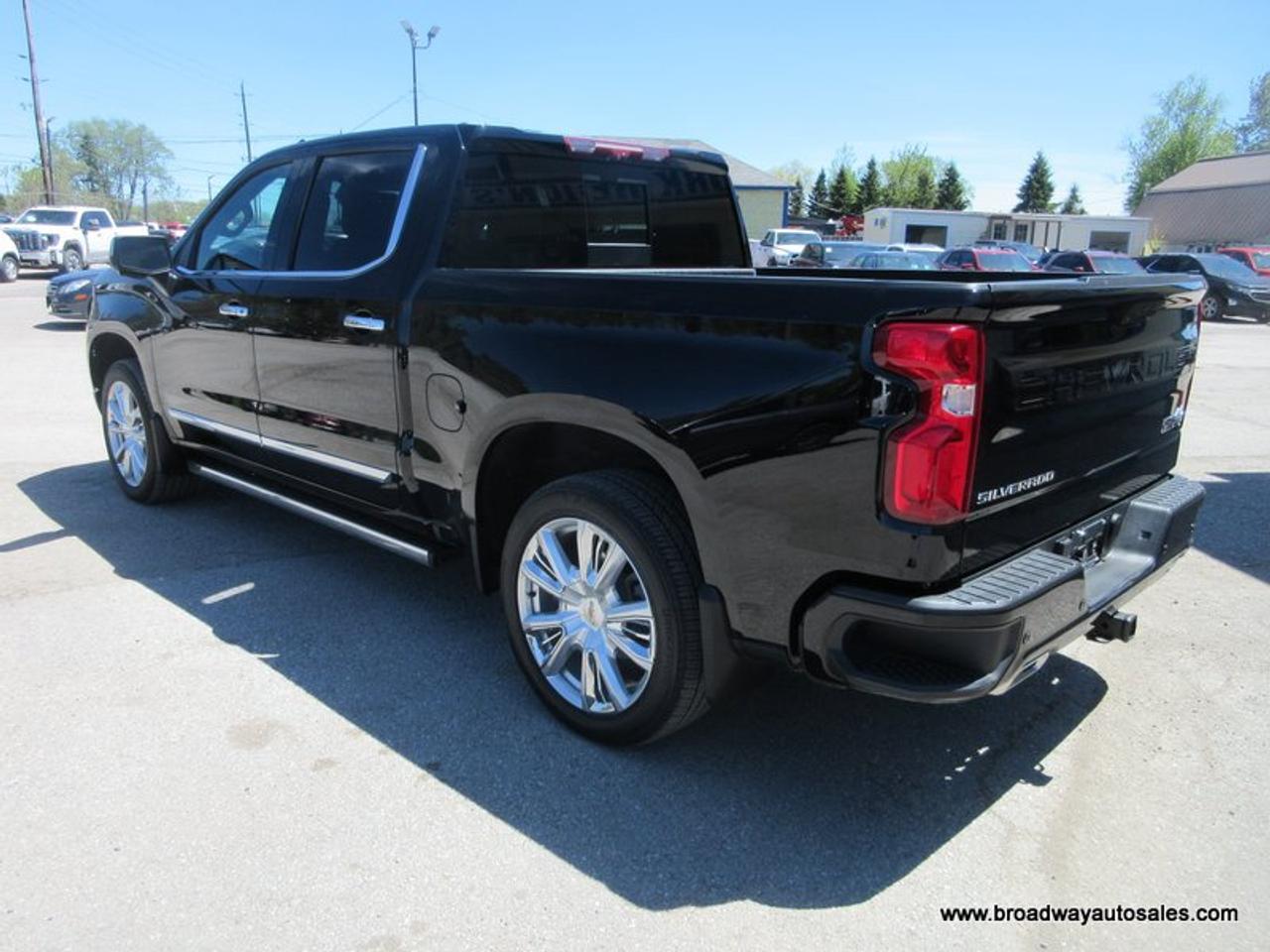 2024 Chevrolet Silverado 1500 LIKE NEW HIGH-COUNTRY-VERSION 5 PASSENGER 3.0L - DURAMAX.. 4X4.. CREW-CAB.. SHORTY.. POWER SUNROOF.. LEATHER.. HEATED SEATS & WHEEL.. BOSE AUDIO.. Photo