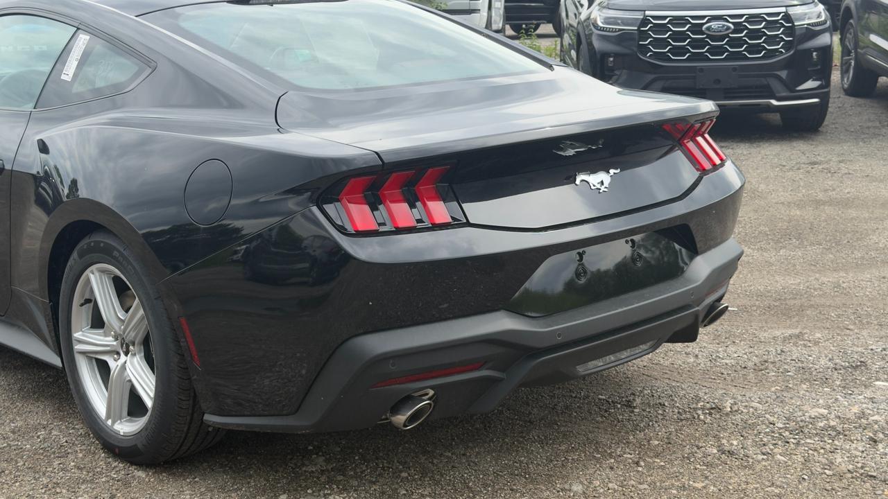 2026 Ford Mustang EcoBoost Premium Fastback Photo