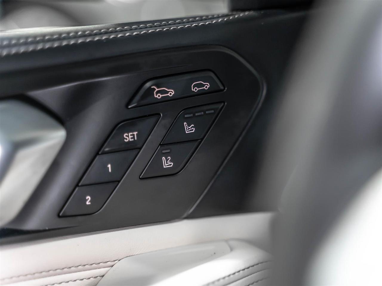 2020 BMW X6 M50i|Individual Interior|M Aerodynamics|Carbon Interior|Laser Lights Photo