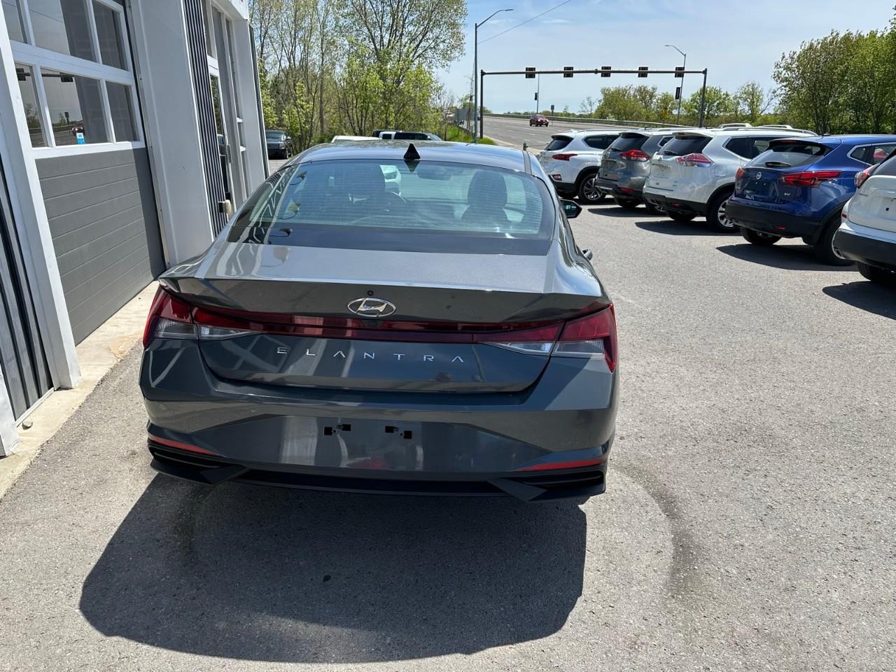 2023 Hyundai Elantra Preferred w/Tech Package Photo