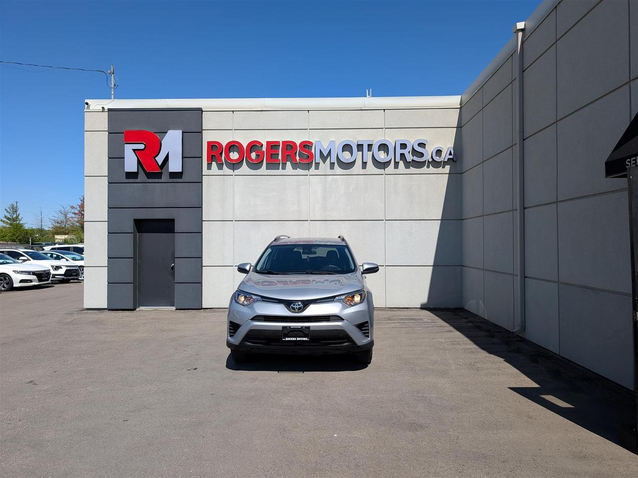 2018 Toyota RAV4 LE - HTD SEATS - REV CAM - TECH FEATS Photo