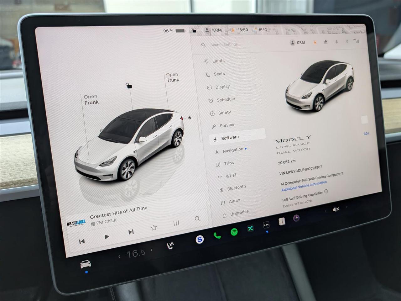 2023 Tesla Model Y LONG RANGE AWD - DUAL MOTOR Photo