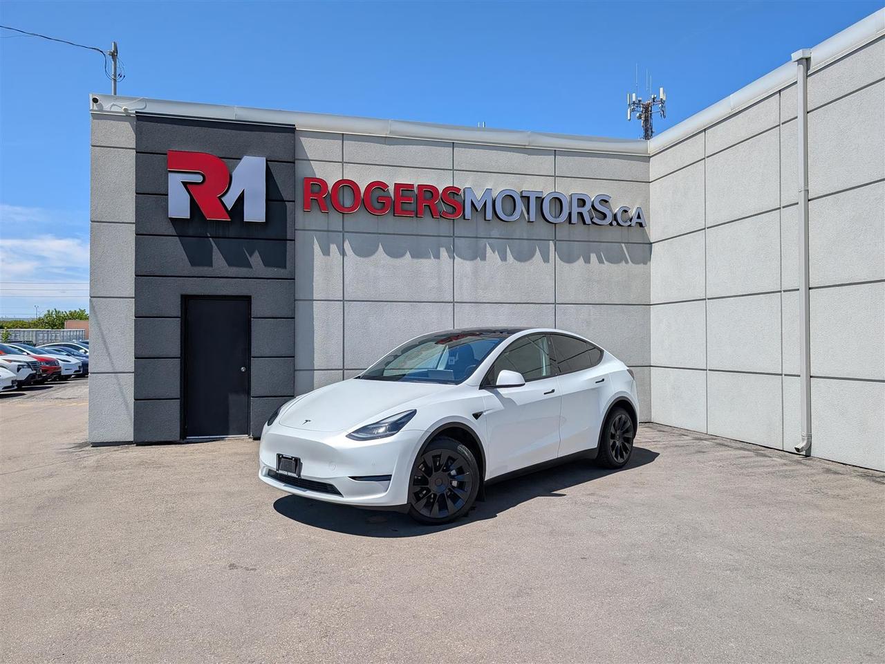 2022 Tesla Model Y LONG RANGE AWD - DUAL MOTOR Photo