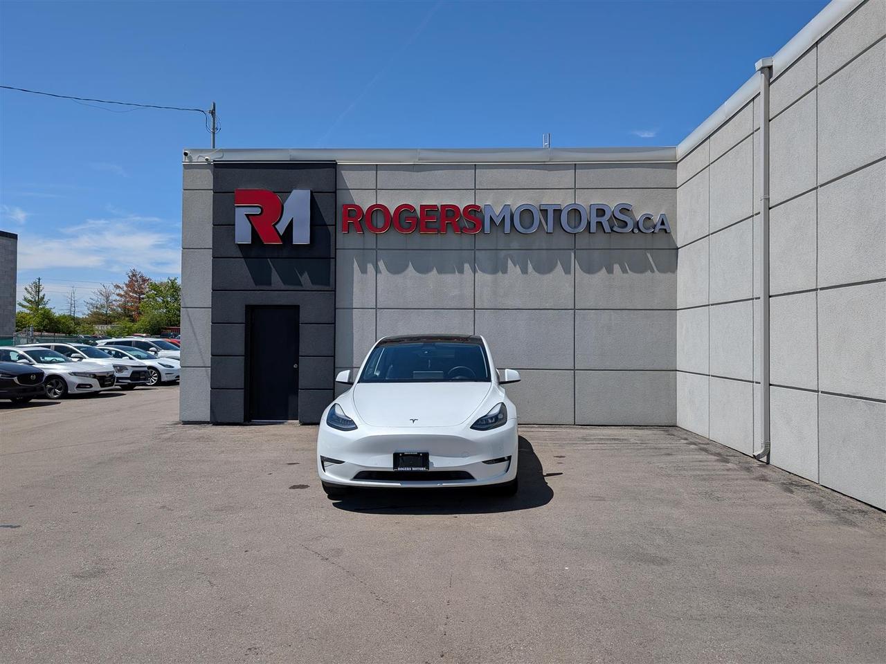 2022 Tesla Model Y LONG RANGE AWD - DUAL MOTOR Photo