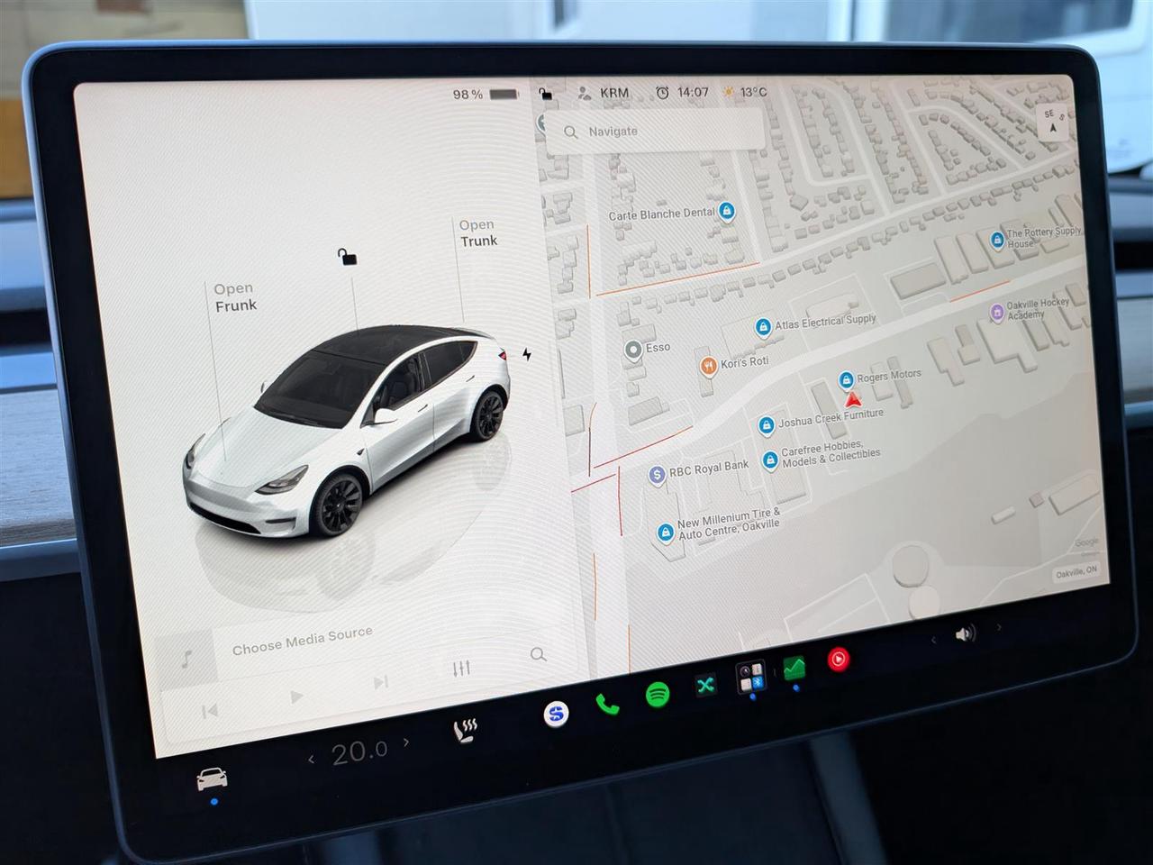 2022 Tesla Model Y LONG RANGE AWD - DUAL MOTOR Photo