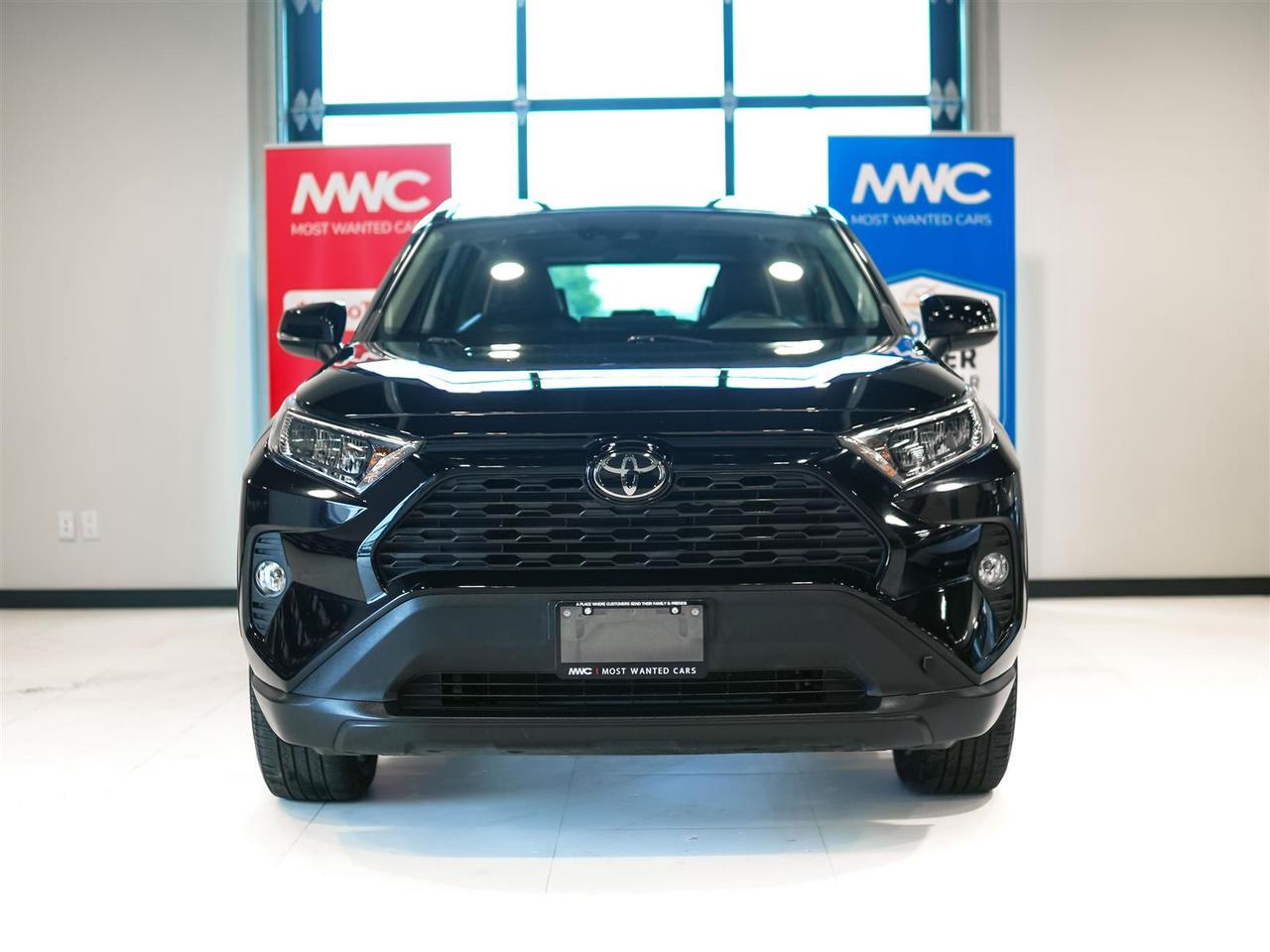2021 Toyota RAV4 XLE AWD | PREMIUM | LEATHER | NO ACCIDENTS Photo