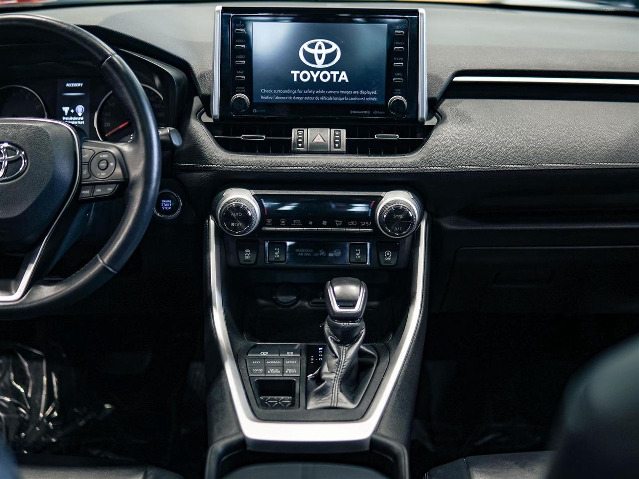 2021 Toyota RAV4 XLE AWD | PREMIUM | LEATHER | NO ACCIDENTS Photo