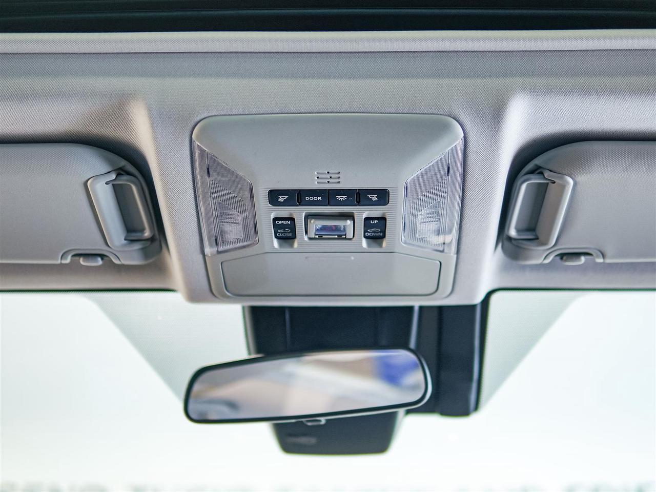 2021 Toyota RAV4 XLE AWD | PREMIUM | LEATHER | NO ACCIDENTS Photo