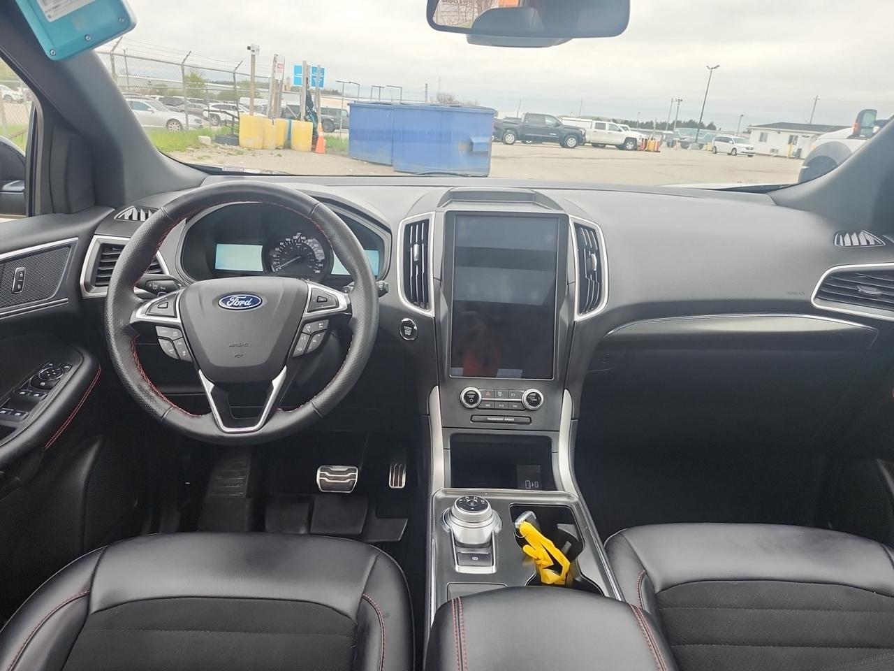 2024 Ford Edge ST LINE | AWD | NAV | LTHR | ROOF | NO ACCIDENTS Photo