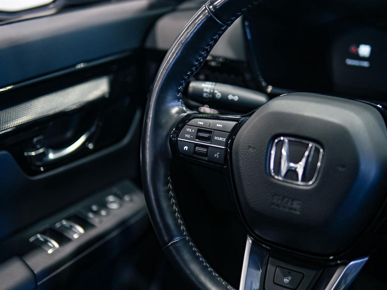 2025 Honda CR-V SPORT AWD | NO ACCIDENTS | SUNROOF Photo