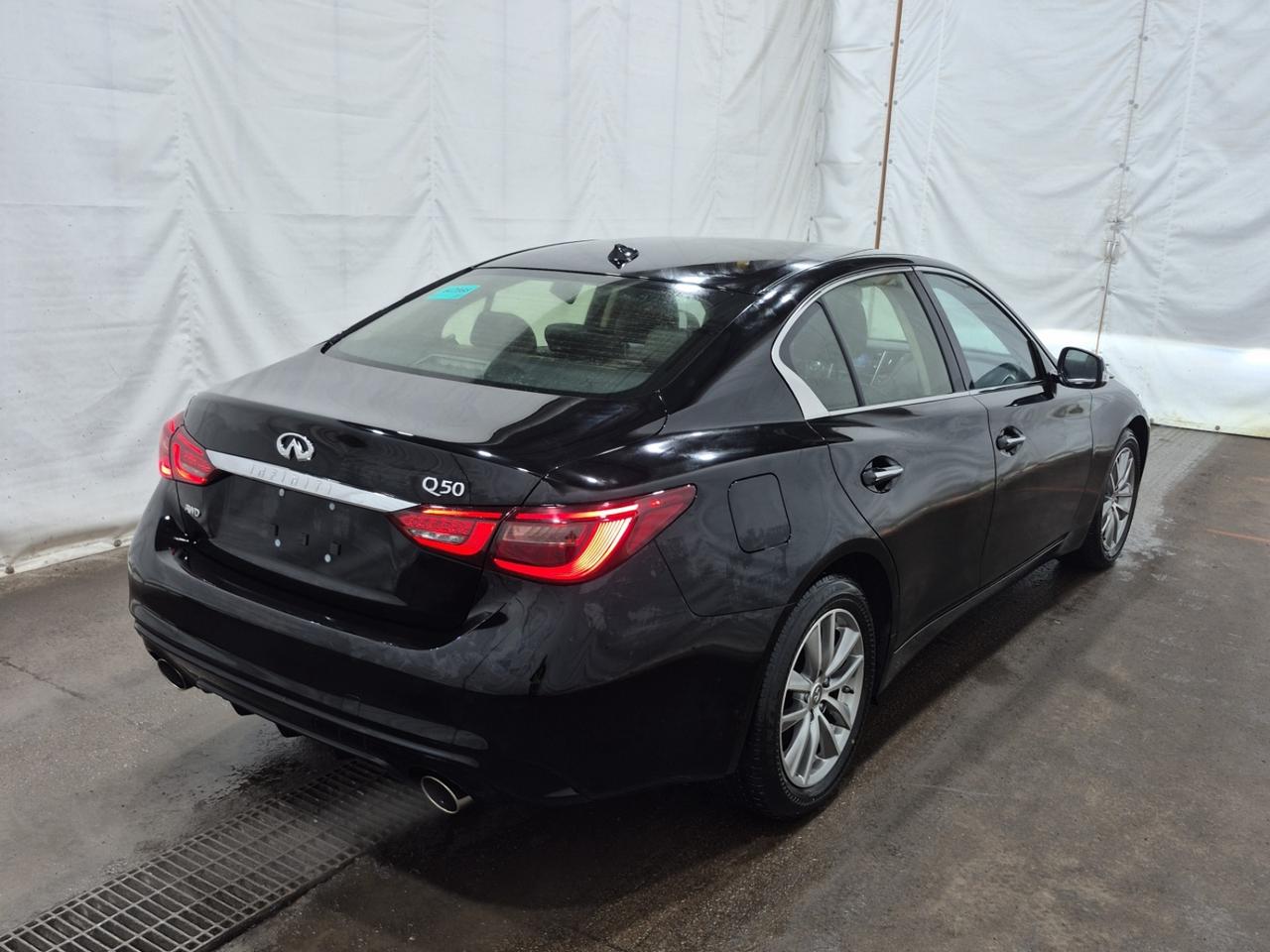 2023 Infiniti Q50 PURE AWD | NO ACCIDENTS | ONE OWNER | INFI SERVICED Photo3