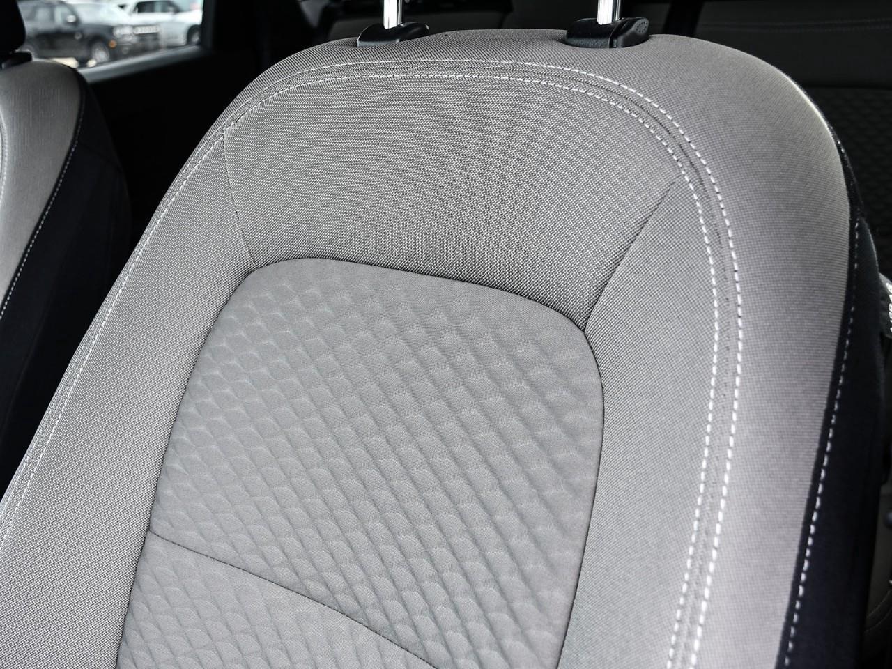 2022 Ford Escape NAV | HTD SEATS | HTD STEERING | REMOTE START | ADAPTIVE CRUISE Photo