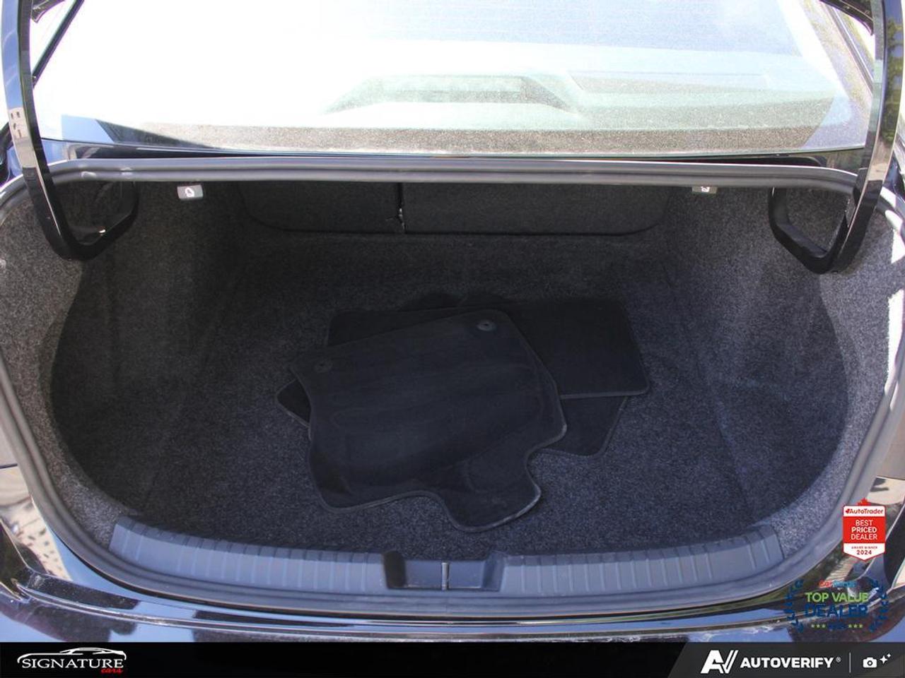 2025 Volkswagen Jetta Comfortline No Accidents Leather Heated Seats Carp Photo