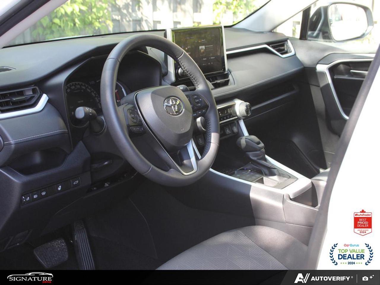 2025 Toyota RAV4 XLE AWD No Accident Sunroof Carplay BSM Photo