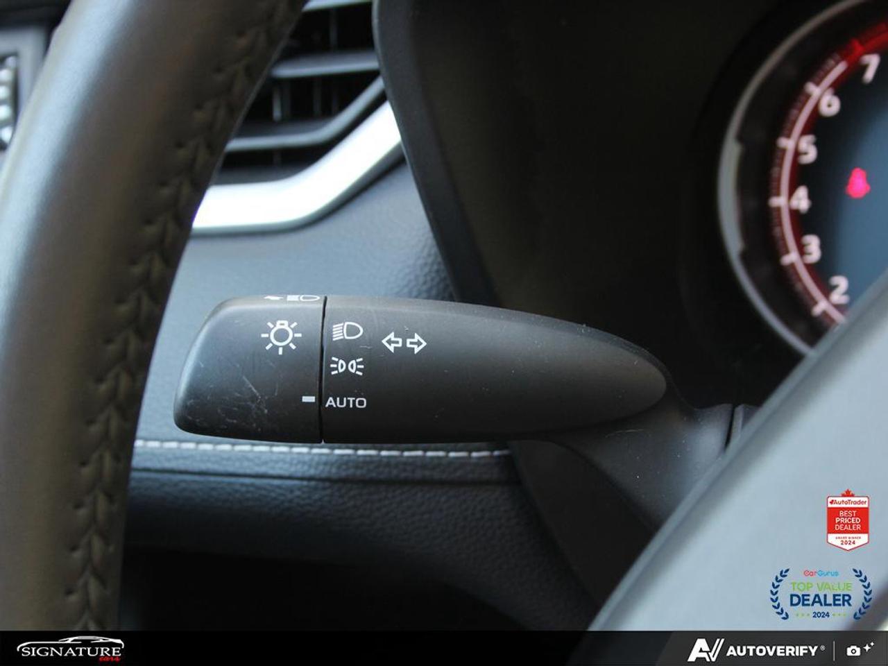 2025 Toyota RAV4 XLE AWD No Accident Sunroof Carplay BSM Photo