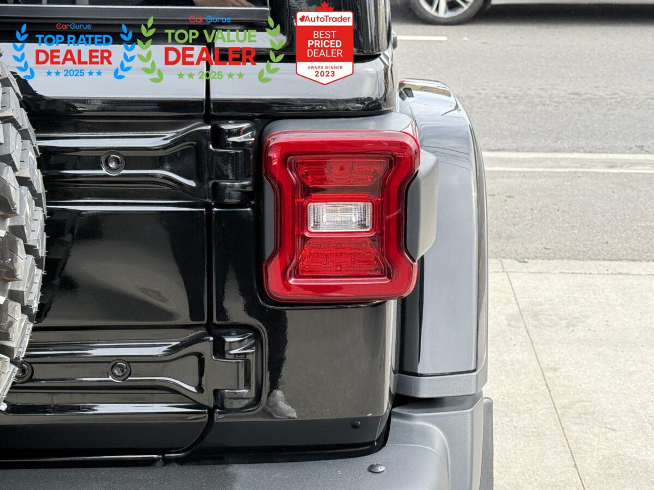 2022 Jeep Wrangler 4xe UNLIMITED RUBICON | ALPINE | DUAL TOP GROUP OPTION Photo