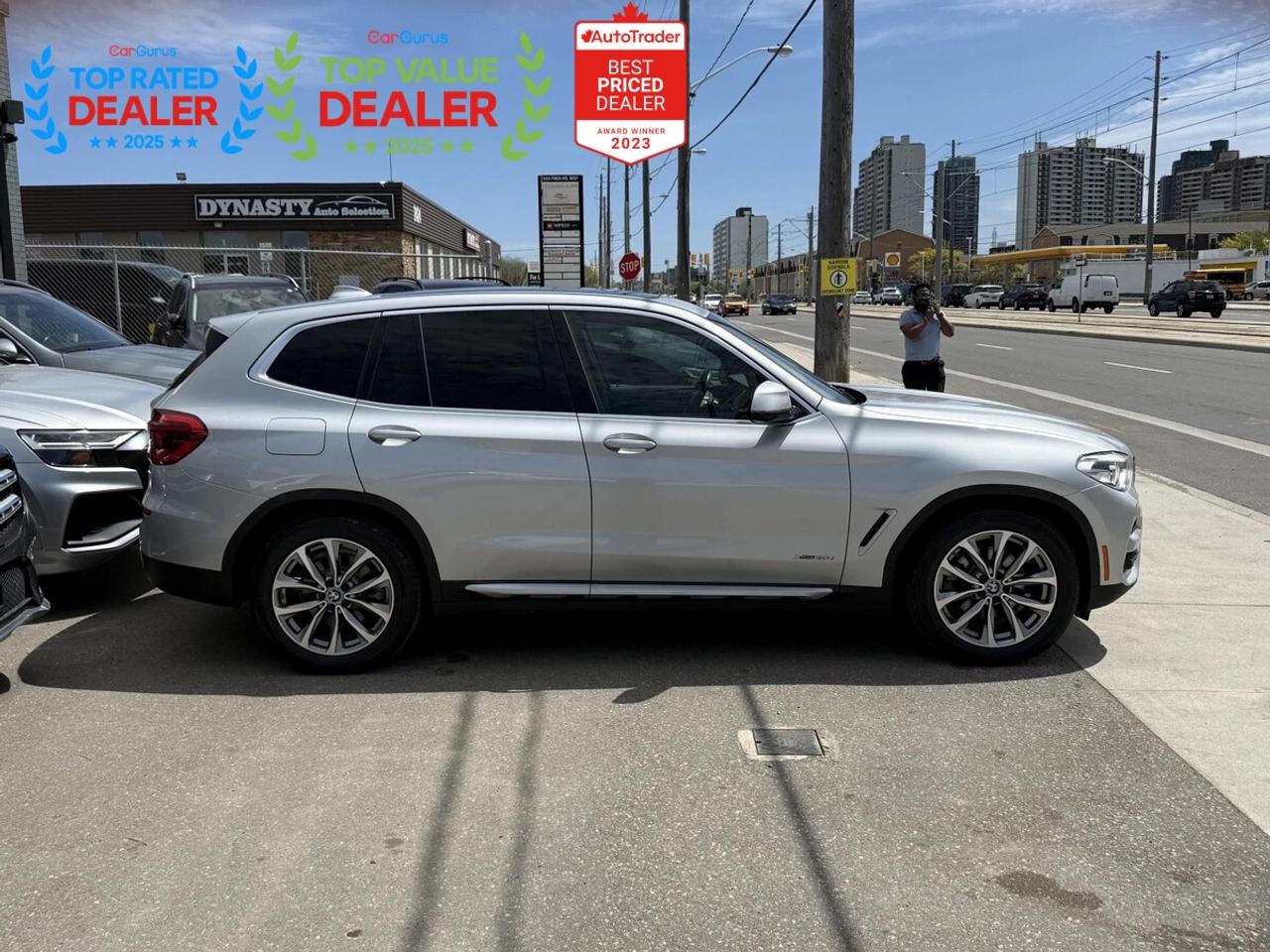 2018 BMW X3 PREMIUM PKG | SERVICED AT BMW | PANO | APPLE CARPLAY Photo
