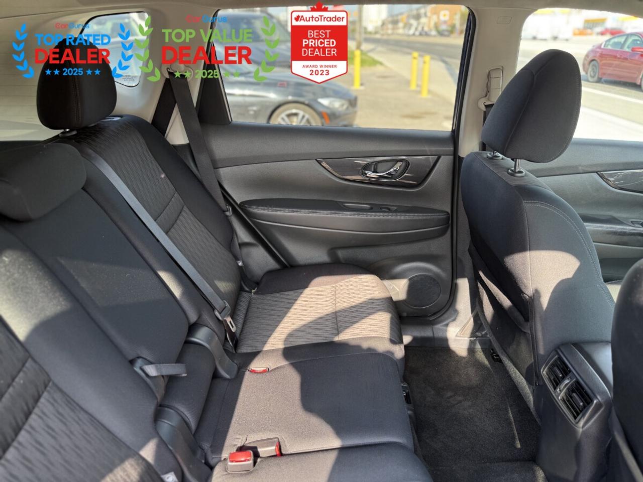 2017 Nissan Rogue SV | REAR CAMERA | HEATED SEATS | NO ACCIDENTS Photo
