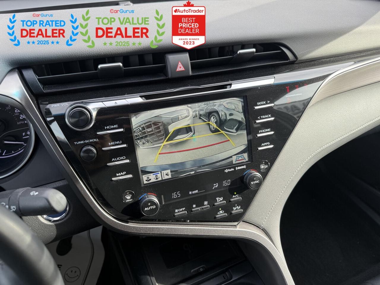 2020 Toyota Camry SE HYBRID | SUNROOF | REAR CAMERA | FINANCE Photo
