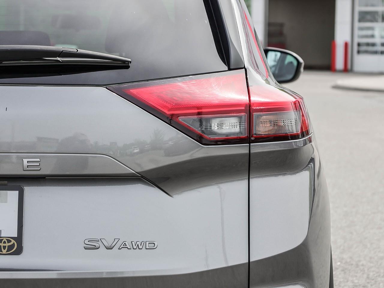 2024 Nissan Rogue SV MOONROOF Photo